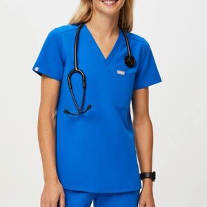 Catarina One-Pocket Scrub Top